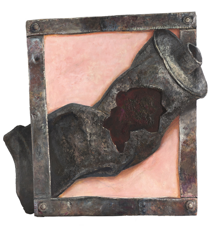 Тюбик на розовом