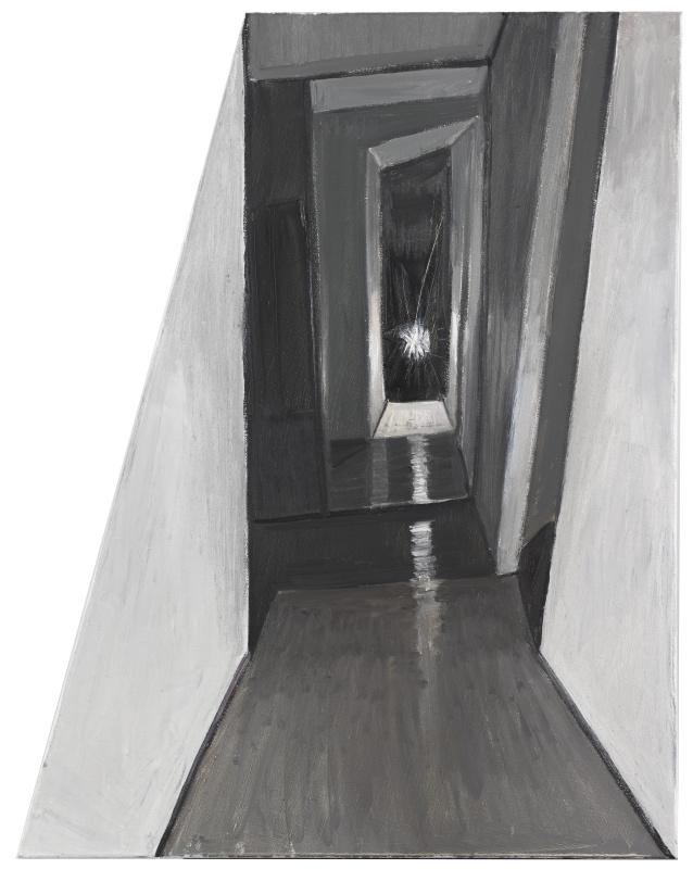 В квартире с фонарем от телефона